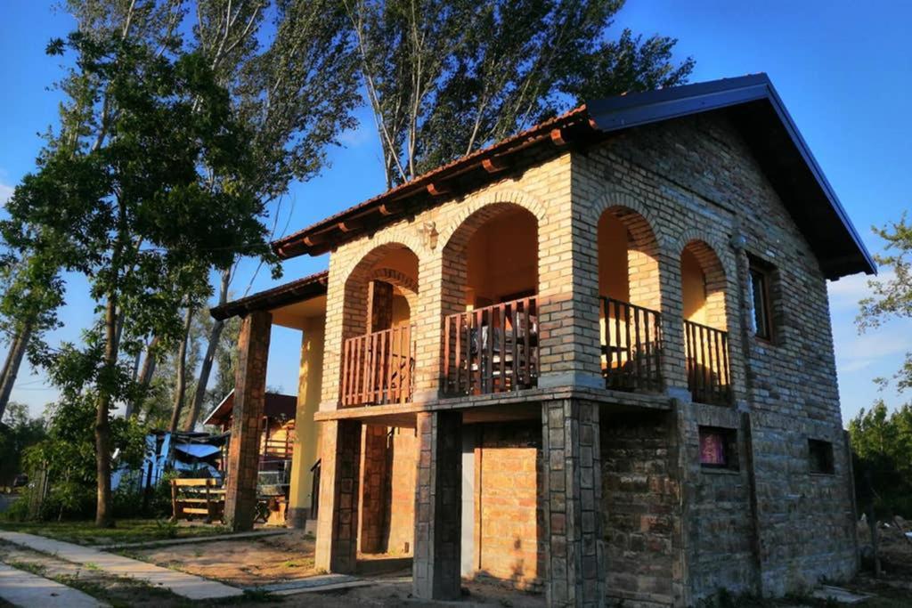 Danube Fairy Villa Futog Eksteriør billede